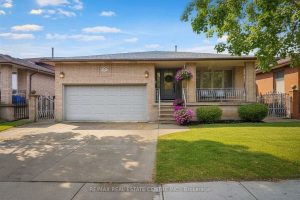 4-bedroom detached home for sale in Hamilton — 66 Ellington Avenue
