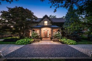 5-bedroom detached home for sale in Wellington — 66 Grange Street