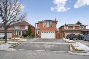 4-bedroom detached home for sale in Vaughan — 67 Sonny Street