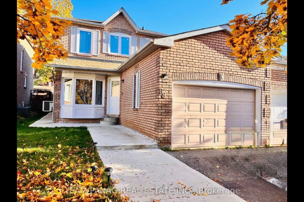 3-bedroom detached home for rent in Cambridge — 68 Anglerock Drive (Photo 1)
