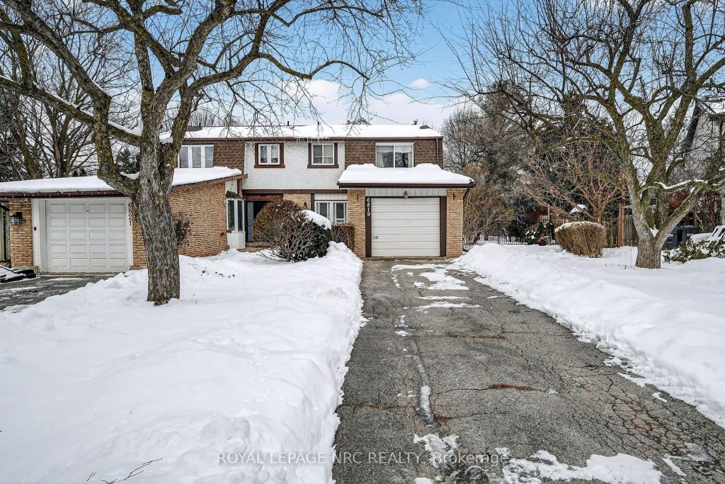 3-bedroom semi-detached home for sale in Mississauga — 6819 Segovia Road (Photo 1)