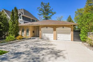 3-bedroom detached home for sale in Orillia — 694 Broadview Avenue