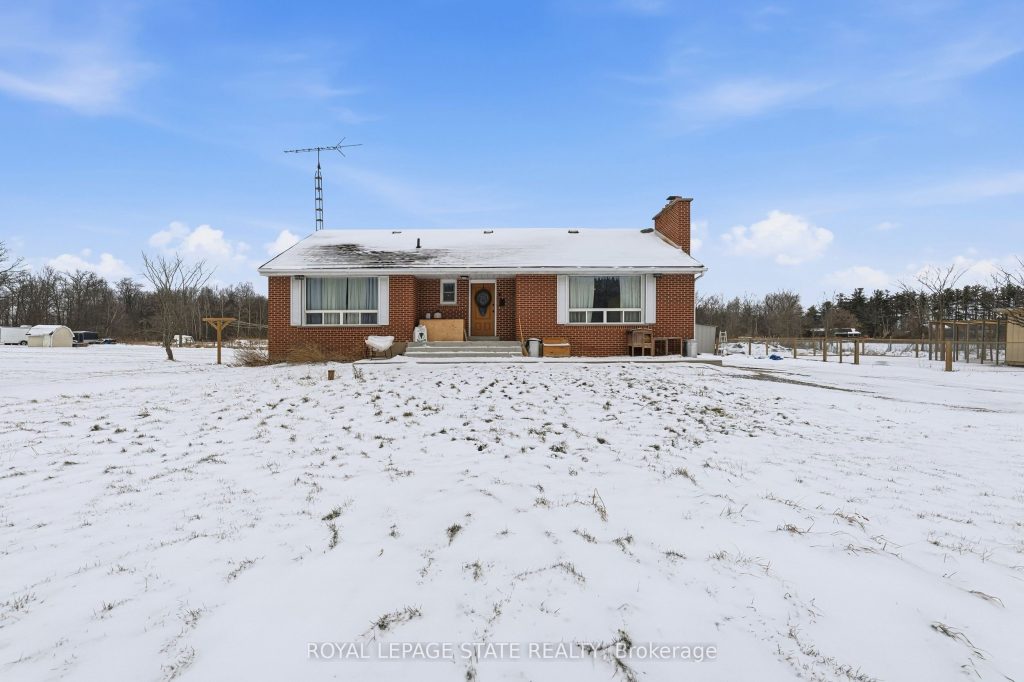 3-bedroom detached home for sale in Haldimand — 697 Highway 56 N/a (Photo 1)