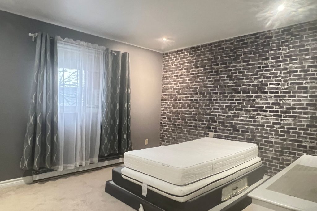 4-bedroom condo townhouse for sale in Toronto — 70 - 43 Courville Coachway Way (Photo 1)