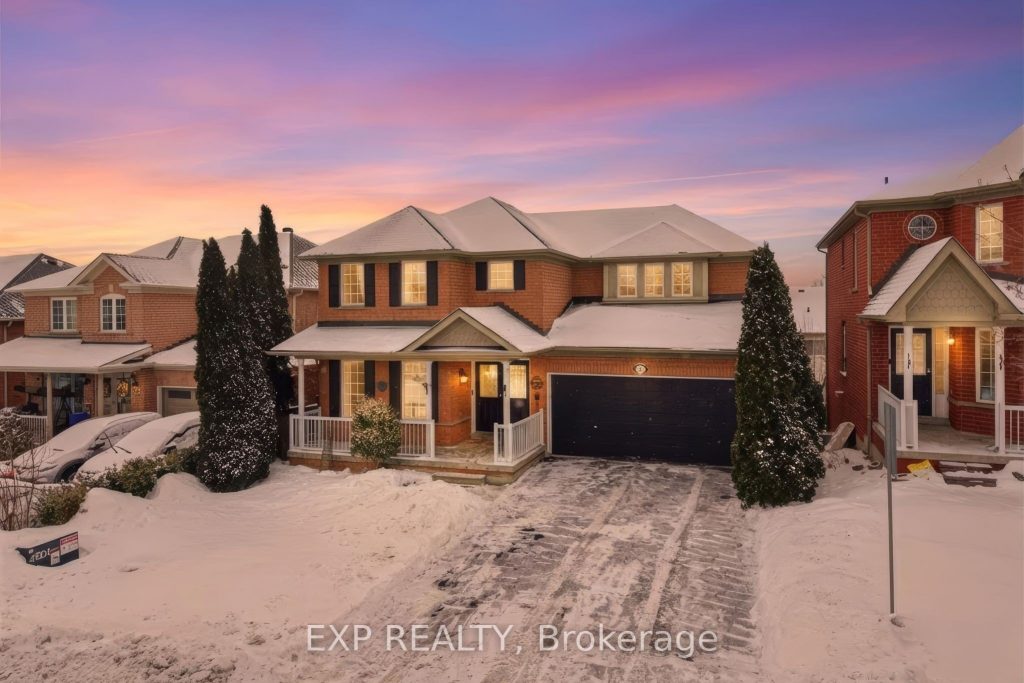 4-bedroom detached home for sale in Georgina — 70 Brecken Drive (Photo 1)