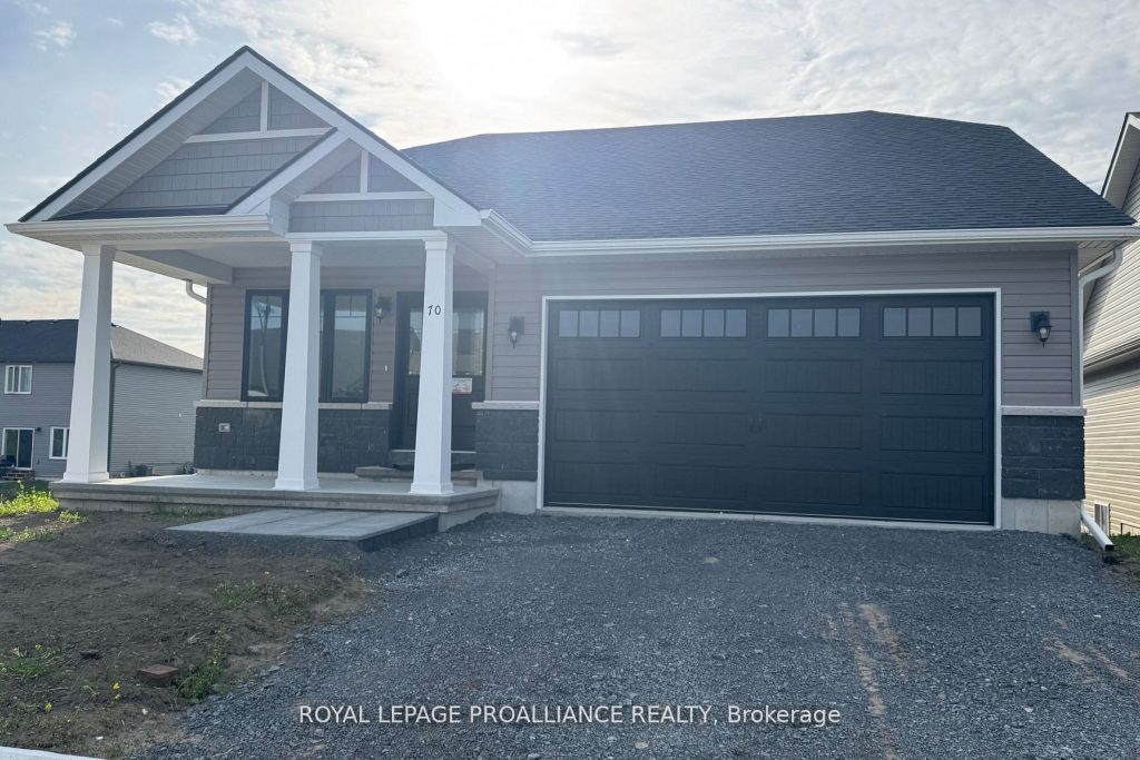 2-bedroom detached home for sale in Prince Edward County — 70 Stirling Crescent (Photo 1)