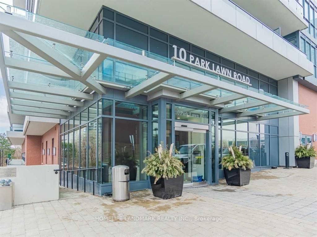1-bedroom condo apartment for rent in Toronto — 703 - 10 Park Lawn Road (Photo 1)