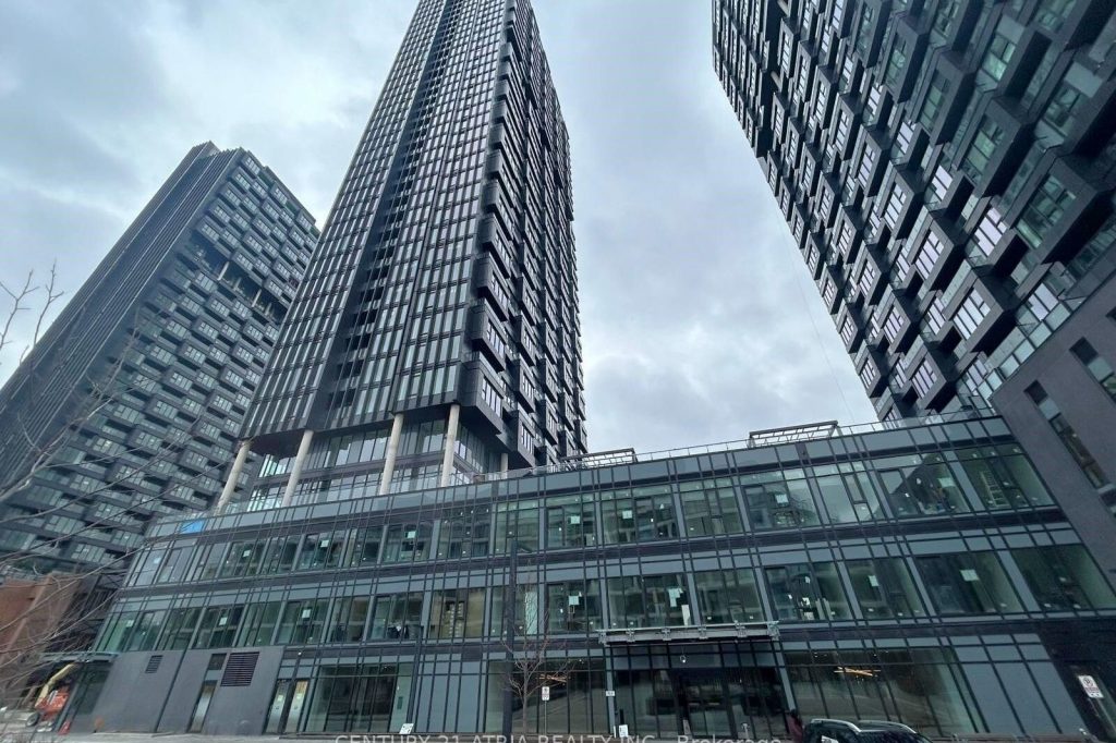 1-bedroom condo apartment for rent in Toronto — 704 - 1 Quarrington Lane (Photo 1)