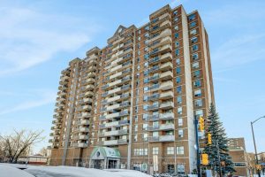2-bedroom condo apartment for sale in Ottawa — 706 - 200 Lafontaine Avenue