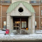 2-bedroom condo apartment for sale in Ottawa — 706 - 200 Lafontaine Avenue (Photo 2)
