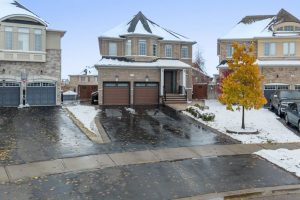 4-bedroom detached home for sale in Halton Hills — 71 Northwest Court