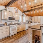 2-bedroom detached home for sale in Tiny — 71 Ronald Avenue (Photo 3)