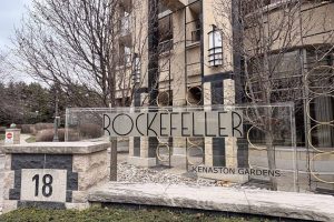 2-bedroom condo apartment for sale in Toronto — 712 - 18 Kenaston Gardens