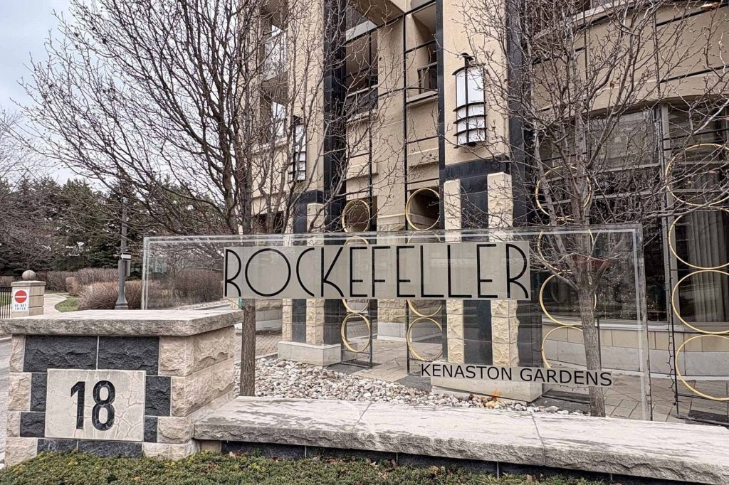 2-bedroom condo apartment for sale in Toronto — 712 - 18 Kenaston Gardens (Photo 1)