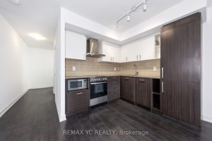 2-bedroom condo apartment for sale in Toronto — 713 - 125 Redpath Avenue
