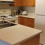 1-bedroom condo apartment for rent in Richmond Hill — 716 - 51 Baffin Court (Photo 3)
