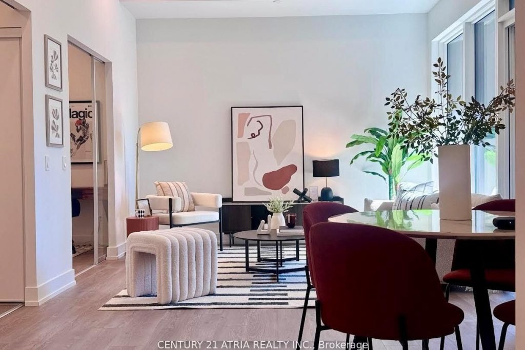3-bedroom condo apartment for sale in Toronto — 717 - 308 Jarvis Street (Photo 1)