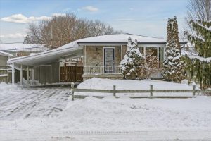 3-bedroom detached home for sale in Pickering — 724 Balaton Avenue