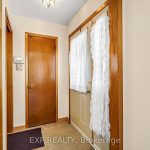 3-bedroom detached home for sale in London South — 73 Alayne Crescent (Photo 3)