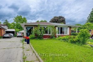 4-bedroom semi-detached home for sale in Kitchener — 74 Markwood Drive