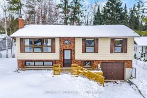 3-bedroom detached home for sale in Innisfil — 752 Pinegrove Avenue