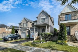 3-bedroom detached home for sale in Bradford West Gwillimbury — 773 Miller Park Avenue