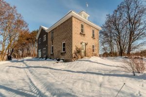 5-bedroom detached home for sale in Chatsworth — 797177 East Back Line
