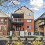 2-bedroom detached home for rent in Toronto — 8 - 321 St George Street (Photo 1)