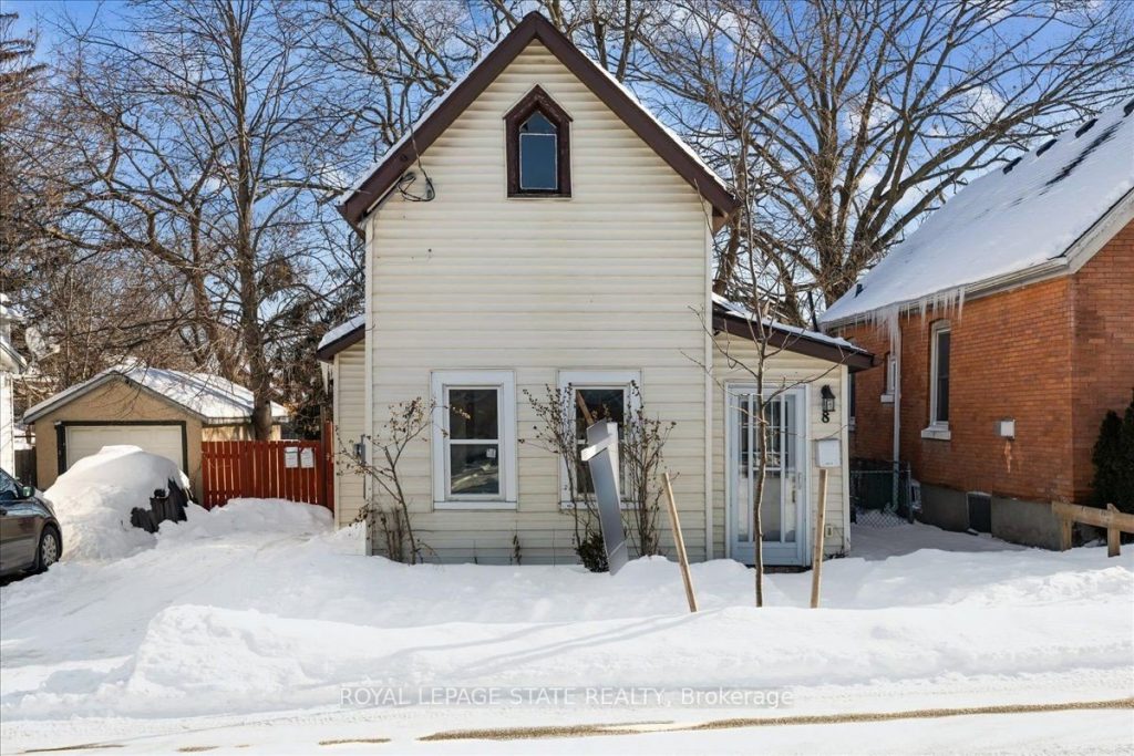 2-bedroom duplex home for sale in St. Catharines — 8 Tasker Street (Photo 1)