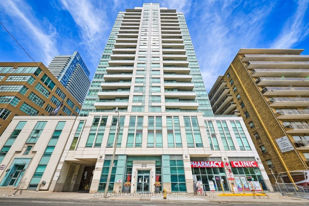 2-bedroom condo apartment for sale in Toronto — 803 - 212 Eglinton Avenue E (Photo 1)