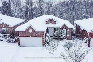 2-bedroom detached home for sale in Barrie — 81 Sproule Drive