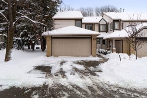 3-bedroom condo townhouse for sale in Mississauga — 82 - 2275 Credit Valley Road