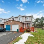 3-bedroom att/row/townhouse for sale in Ottawa — 82 Burlington Crescent (Photo 3)