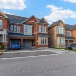 5-bedroom att/row/townhouse for rent in Richmond Hill — 82 Ness Drive (Photo 2)