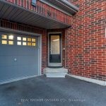 5-bedroom att/row/townhouse for rent in Richmond Hill — 82 Ness Drive (Photo 3)