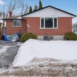 2-bedroom detached home for sale in Peterborough — 829 Orpington Road (Photo 1)