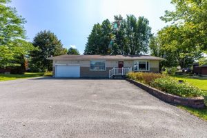 3-bedroom detached home for sale in Russell — 832 Notre Dame Street