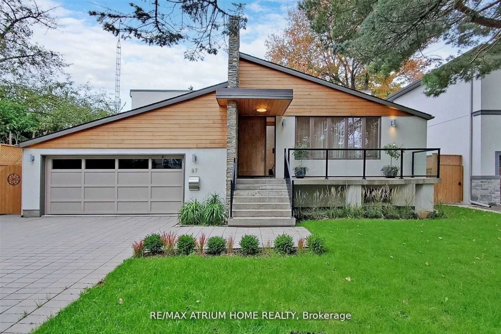 2-bedroom detached home for rent in Toronto — 87 Berkinshaw Crescent (Photo 1)