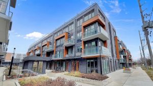 3-bedroom condo townhouse for rent in Toronto — 88 - 69 Curlew Drive