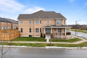 4-bedroom semi-detached home for sale in Whitby — 88 Littlewood Drive