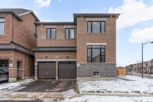5-bedroom detached home for sale in Milton — 883 Plum Place