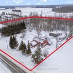 6-bedroom farm home for sale in Howick — 89482 Belmore Line (Photo 2)