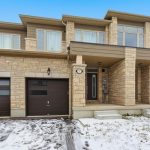 3-bedroom att/row/townhouse for sale in Welland — 9 Admiral Road (Photo 2)