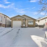 3-bedroom detached home for sale in London South — 9 Gerald Crescent (Photo 2)