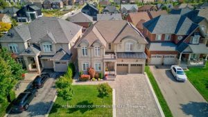 5-bedroom detached home for sale in Aurora — 9 Heaney Court