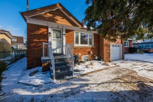 3-bedroom detached home for rent in Toronto — 9 Ivorwood Crescent