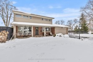 3-bedroom detached home for sale in St. Catharines — 9 Rosemount Avenue