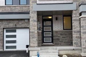 4-bedroom att/row/townhouse for rent in Barrie — 9 Vinewood Crescent