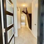 4-bedroom att/row/townhouse for rent in Barrie — 9 Vinewood Crescent (Photo 3)