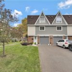 3-bedroom home for sale in Dundas — 90 Ann Street (Photo 1)